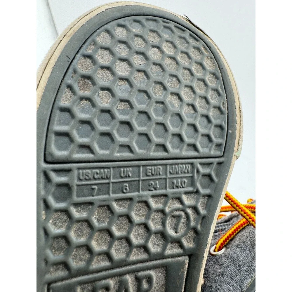 Gap Kids Boys Sneakers Shoes Size 7 Oxide Gray Flannel High-Top Lace‎ Up Casual